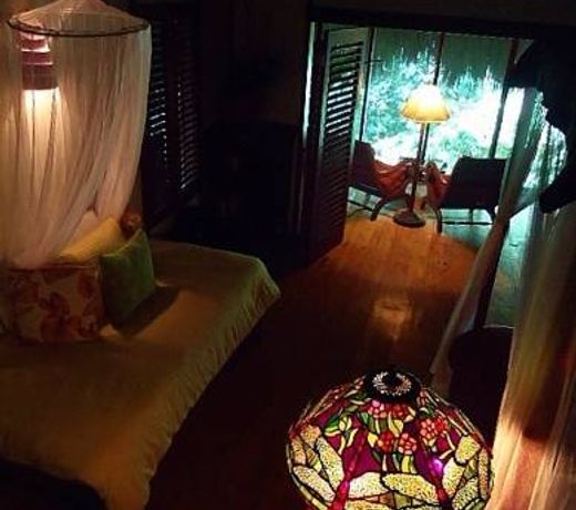 Las Cascadas Lodge