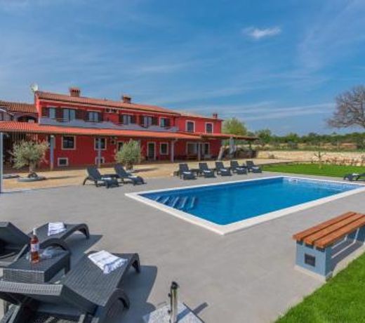 Sea View apartments with shared Pool