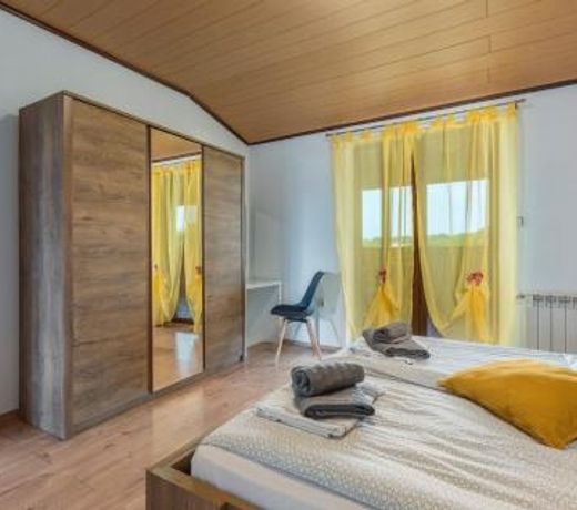Sea View apartments with shared Pool