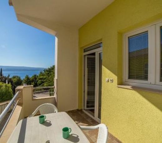 Apartments Saga - swimming pool