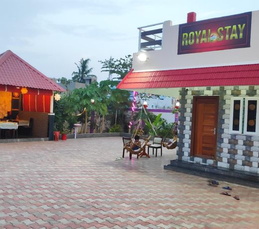 Royal stay kanchipuram