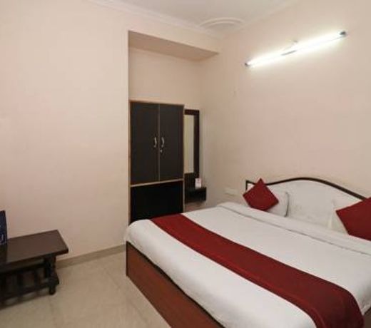 OYO 22954 Hotel Moonlight