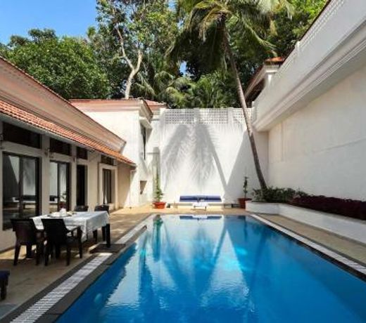 StayVista at La Bougainvillea