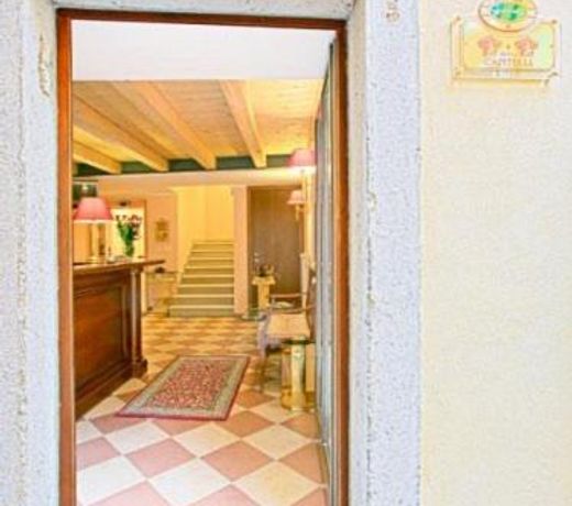 Hotel capitelli