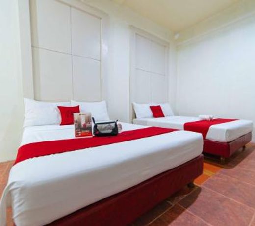 RedDoorz near Walking Street Angeles City