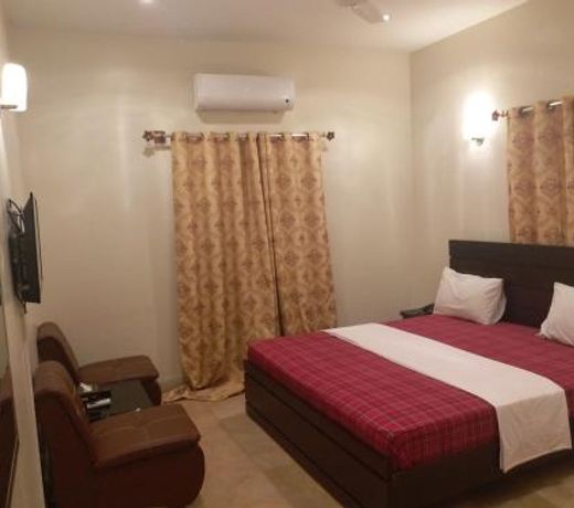 Embassy Inn Guest House Near Agha Khan Karachi Airport Expo Center & Gulshan e iqbal