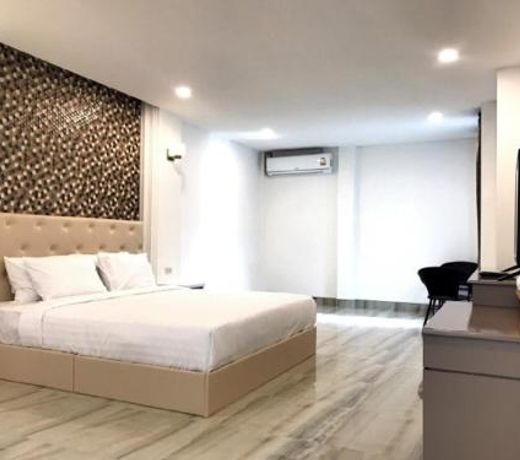 Top Pool Villa B5