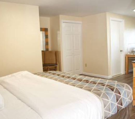 Mount Royal Inn