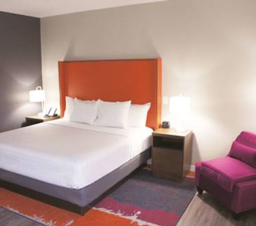 La Quinta by Wyndham Greensboro Airport High Point