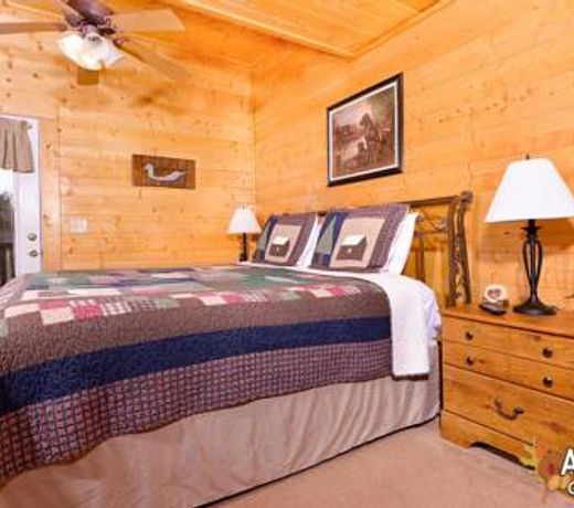 Papa Bear Lodge 565 - Five Bedroom Cabin
