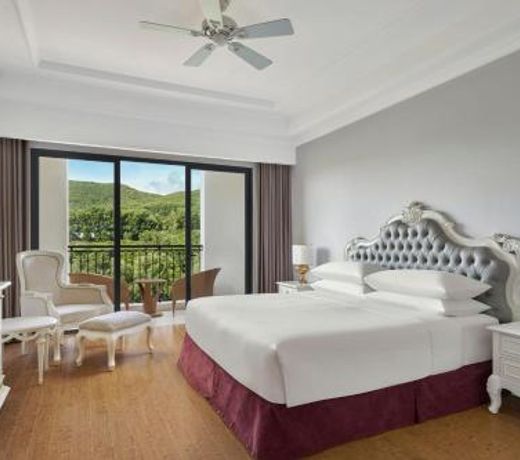 Vinpearl Discovery Sealink Nha Trang