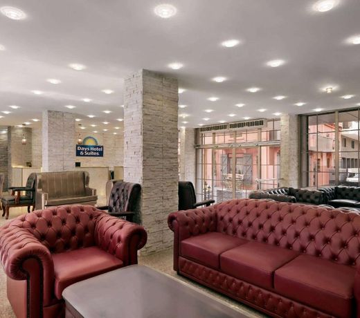 Days Hotel & Suites by Wyndham Dakar