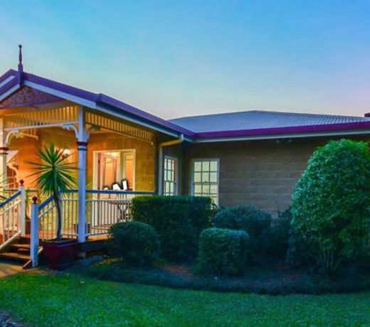 Lakefront holiday villa