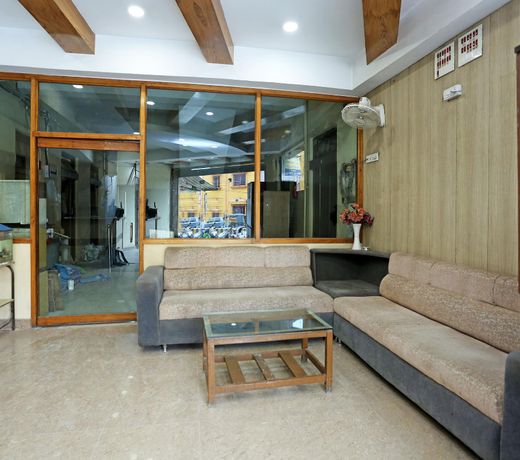 OYO 14711 Hotel Natraj