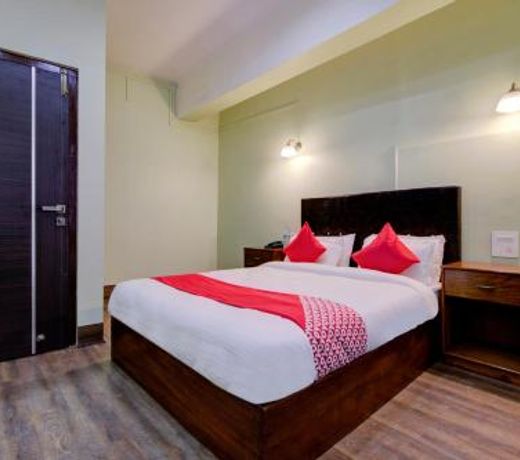 OYO 19563 Infinity Inn