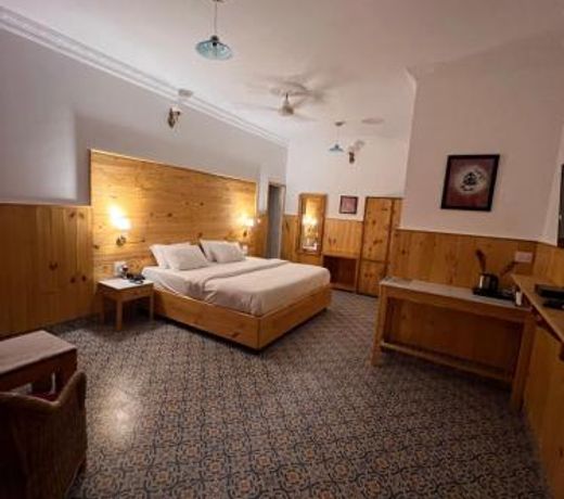hotel saina inn