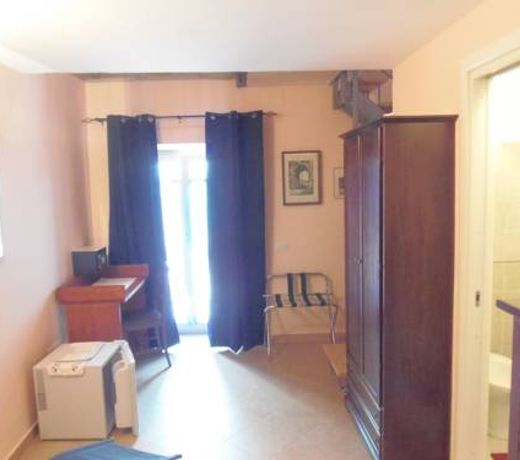 B & B AECOLIBRIUM