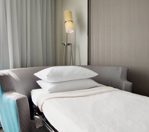 Courtyard by Marriott Knoxville Downtown