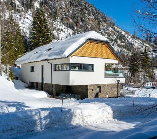 Holiday home in Mauterndorf near ski area