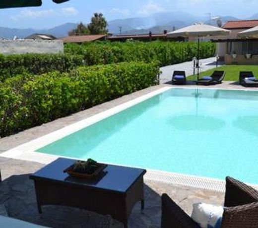villa graziosa con piscina privata