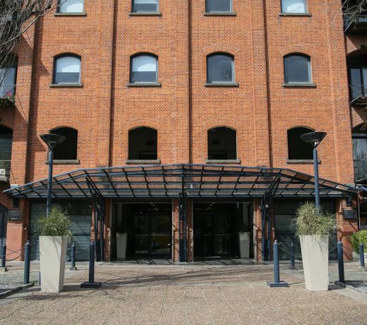 Puerto Madero Warehouse Apartment