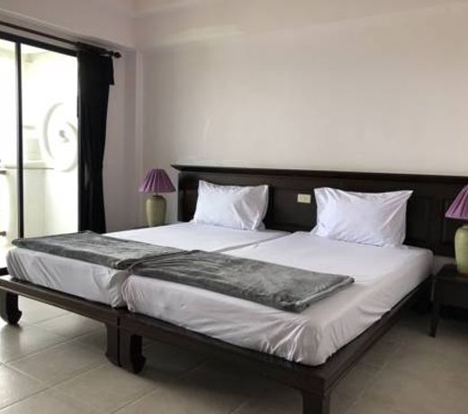 Bodega Phuket Party Resort