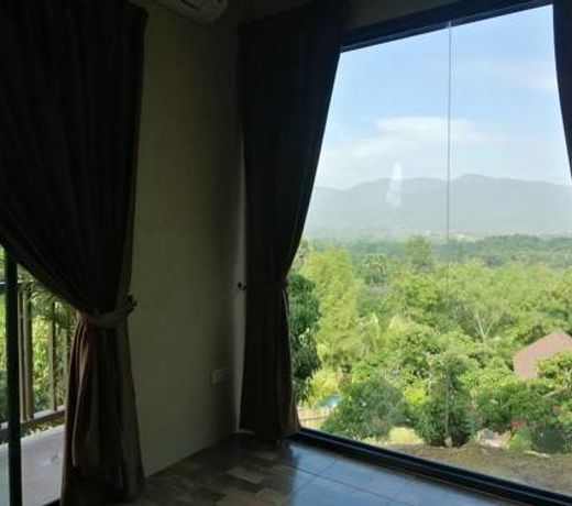 Thanburi resort