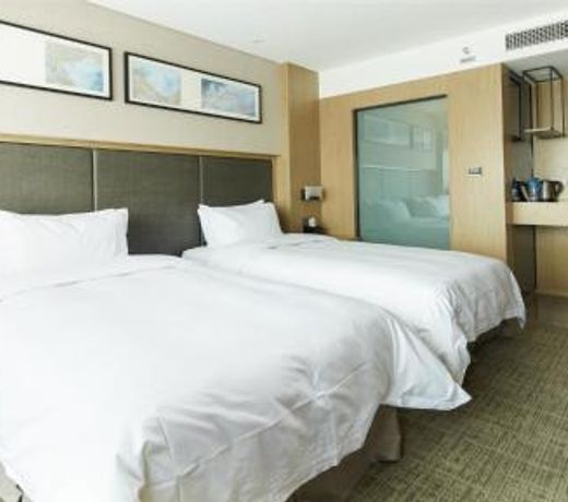 Zenith Hotel-Near Train Station & The Mixc