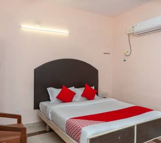 OYO 16749 Hotel Paris