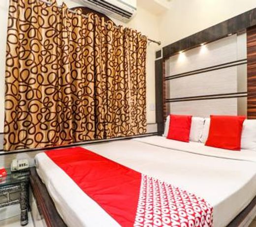 OYO 18474 Hotel Sukh Sagar