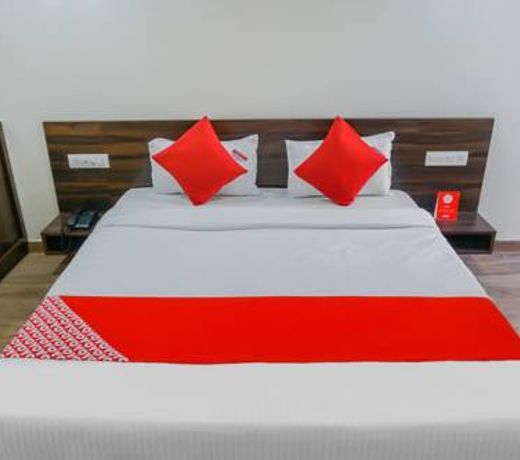 OYO 18815 Bhushan Residency