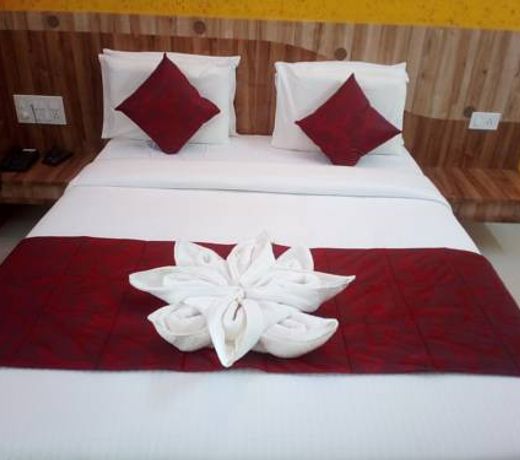 M K arcade hotel
