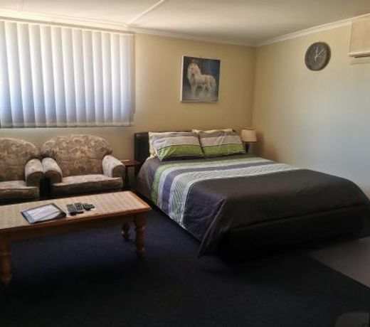 Chrissie's Dongara