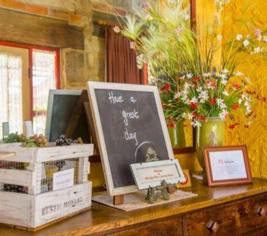 Monkey Place Country House