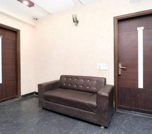 OYO 16829 Hotel City Night