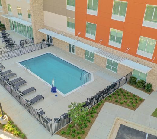Holiday Inn Express & Suites Mobile - University Area, an IHG Hotel