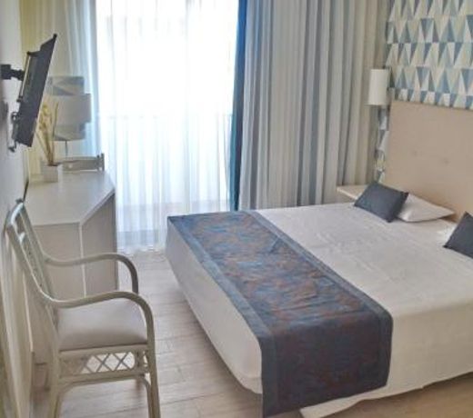 Ouril Hotel Julia