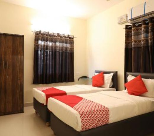 OYO 23431 Ocsa Inn