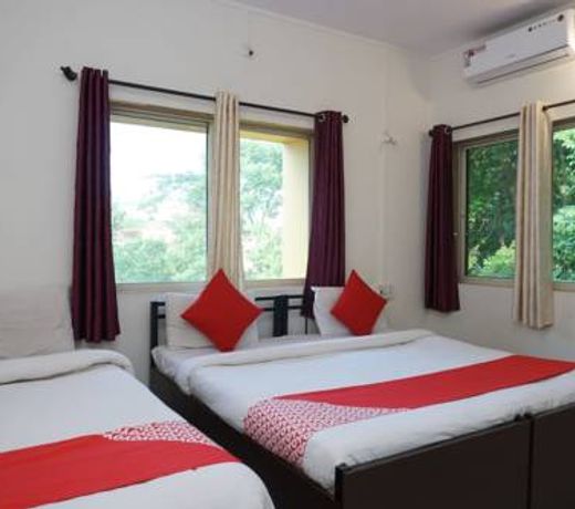OYO 24986 Flagship Hotel Western Resort