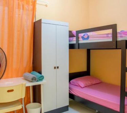 Al Imam's HOMESTAY Near Sunway Lagoon