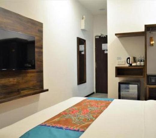 Serapi Hotel