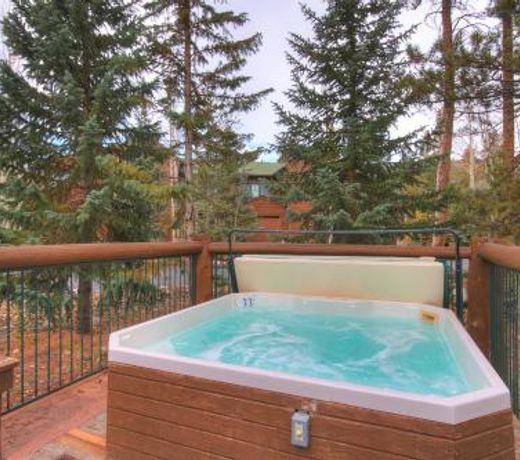 1975 Starfire Townhomes