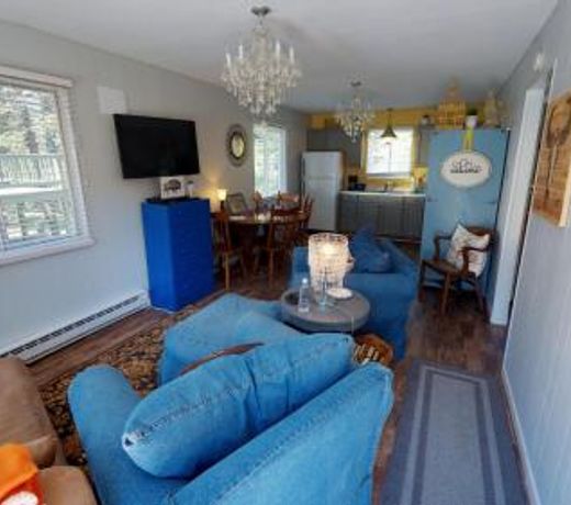 River Breeze House in Upper Valley