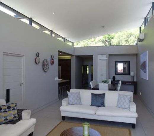 Chapman's Peak Penthouse