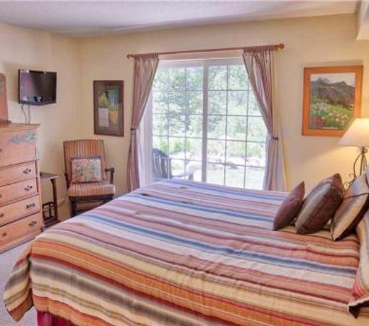 Villas at Swan's Nest #701 (Condo)