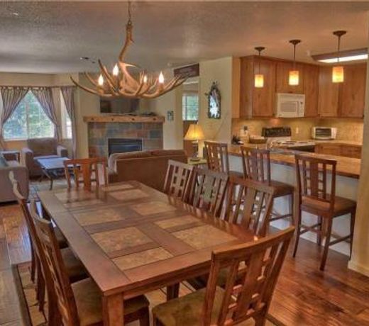 Villas at Swan's Nest #701 (Condo)