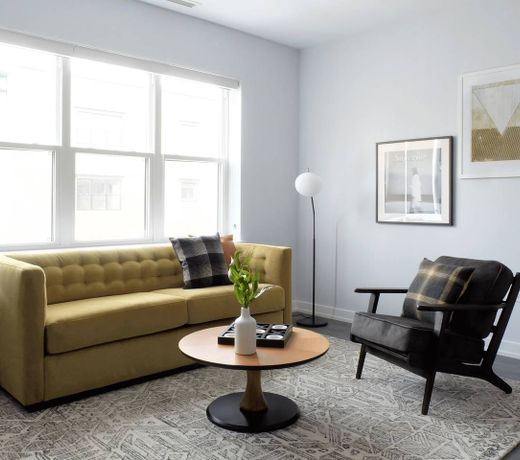 Lovely 2BR in Lincoln Park by Sonder