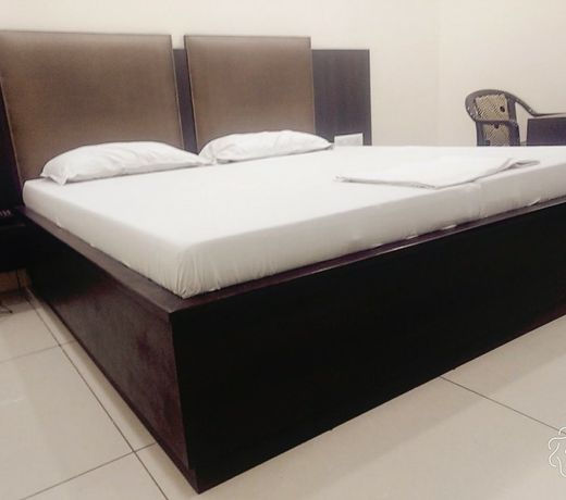 Hotel Sartaj