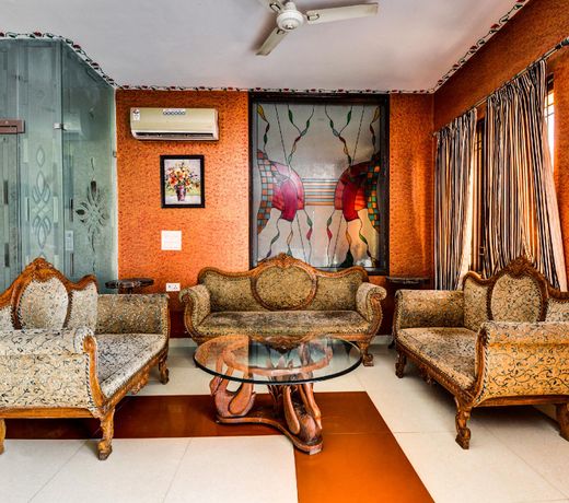 OYO 2393 Vanraj Palace