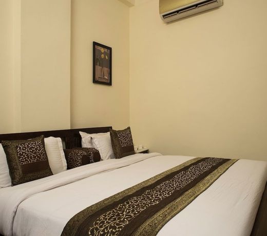 OYO 2393 Vanraj Palace